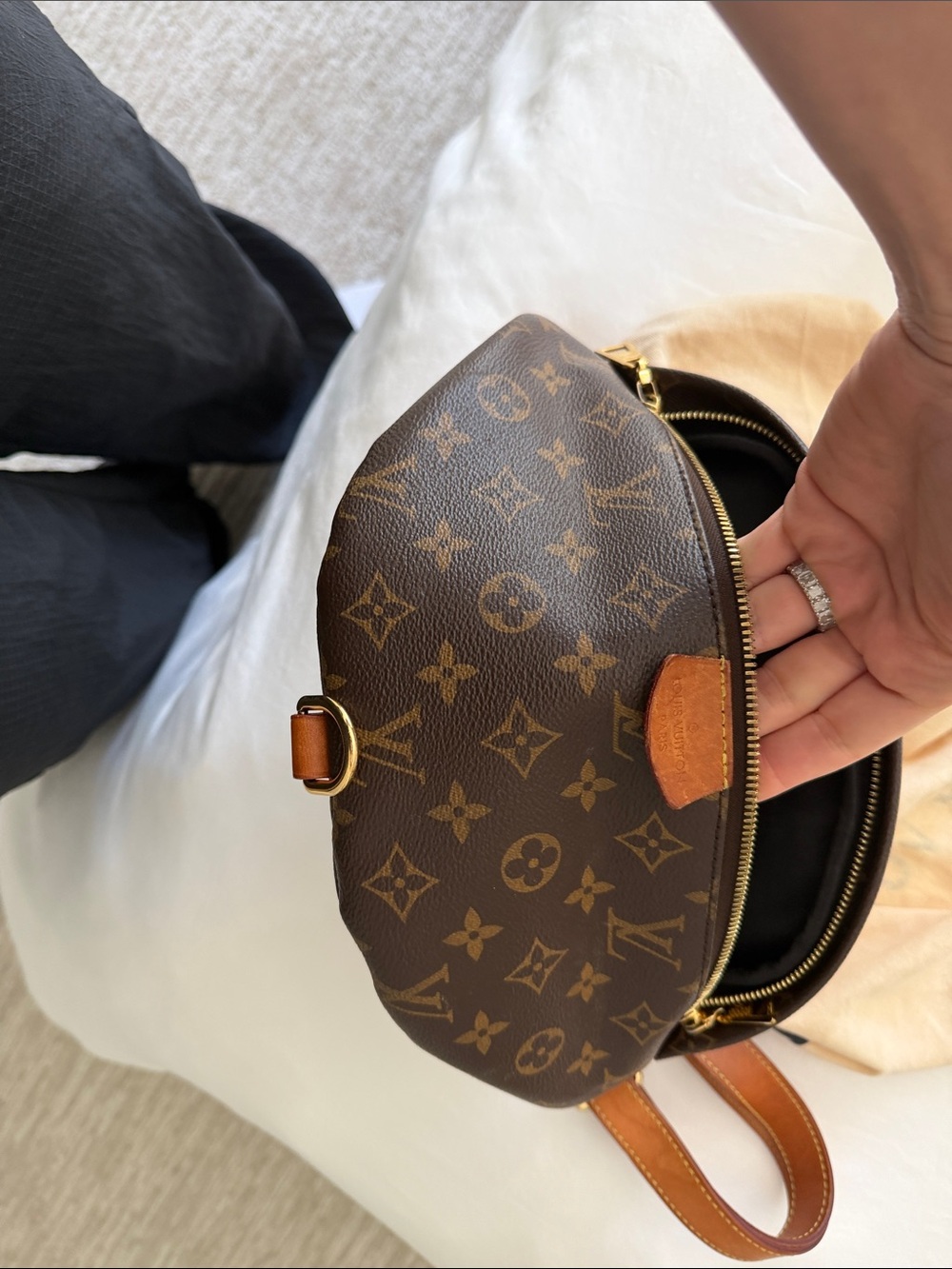 Louis Vuitton Monogram Belt Bag in Brown with Gold Hardware - Picture 15 of 17
